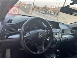 أكورا TLX